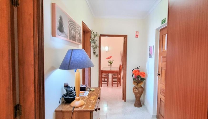 Cozy Sunny Apartment Wi-Fi & Ac อัลวอร์ ภายนอก รูปภาพ